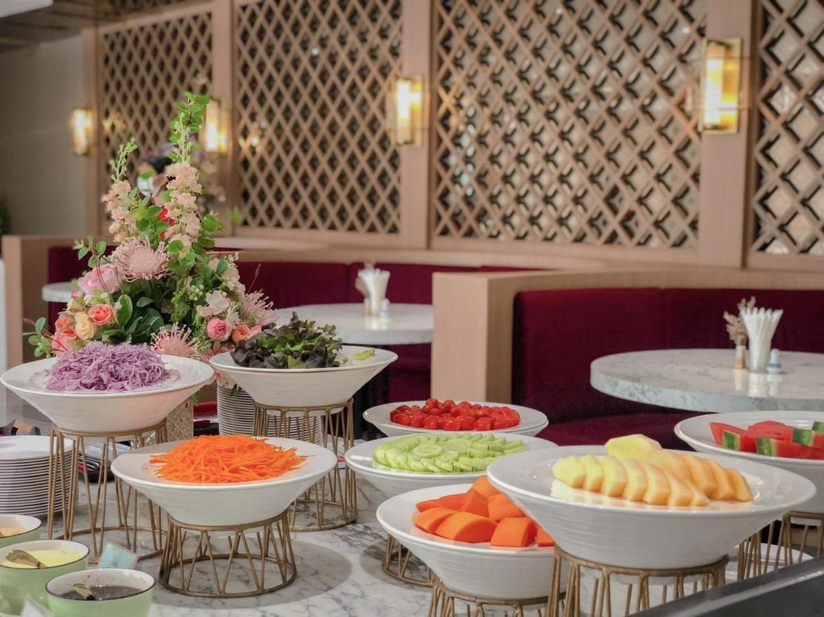 Srilamduan Hotel Sisaket Exteriör bild