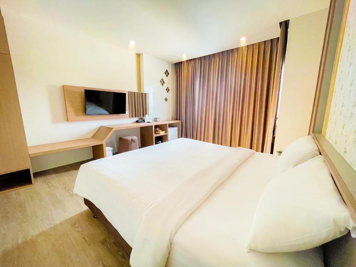 Srilamduan Hotel Sisaket Exteriör bild