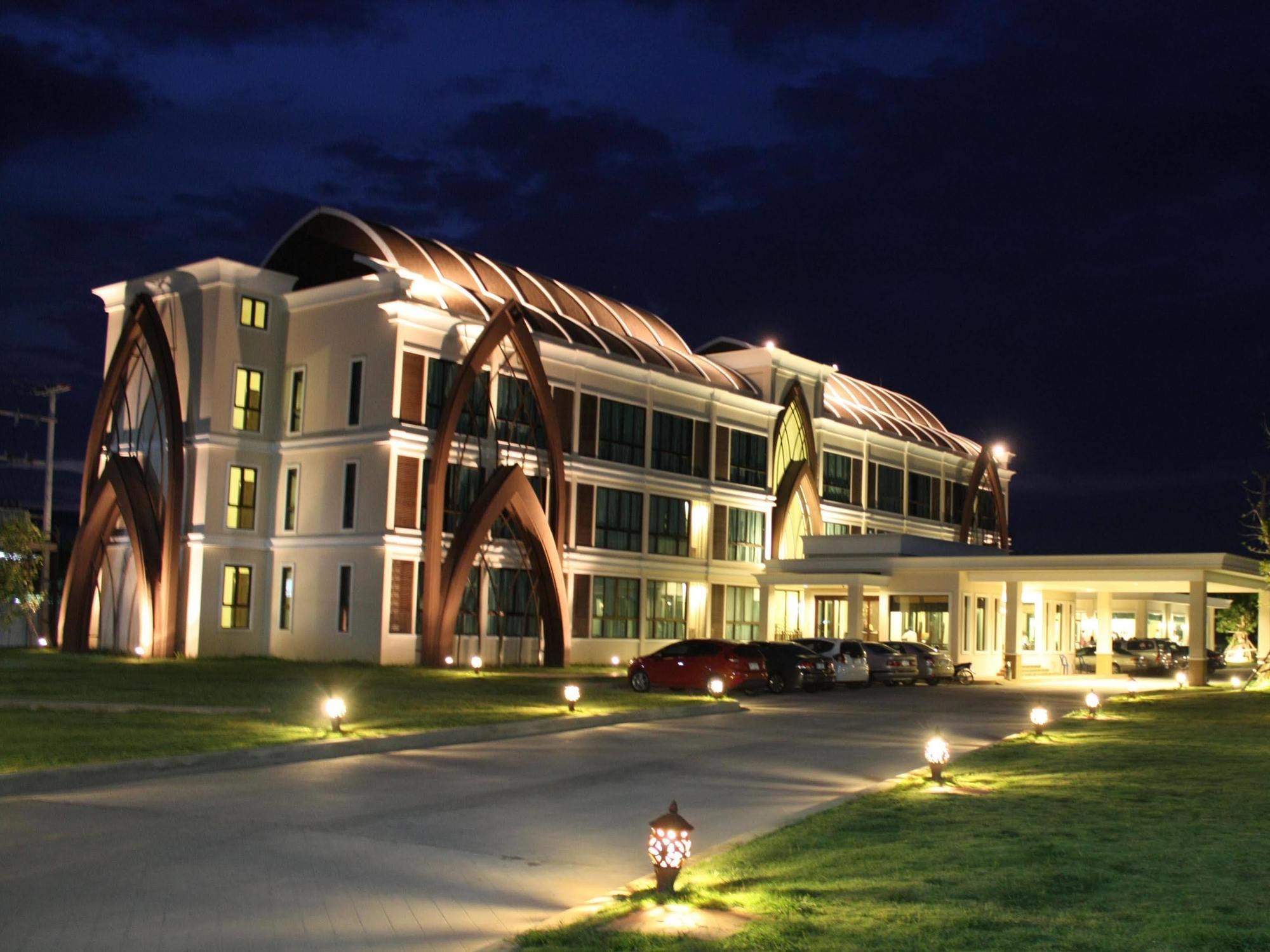 Srilamduan Hotel Sisaket Exteriör bild
