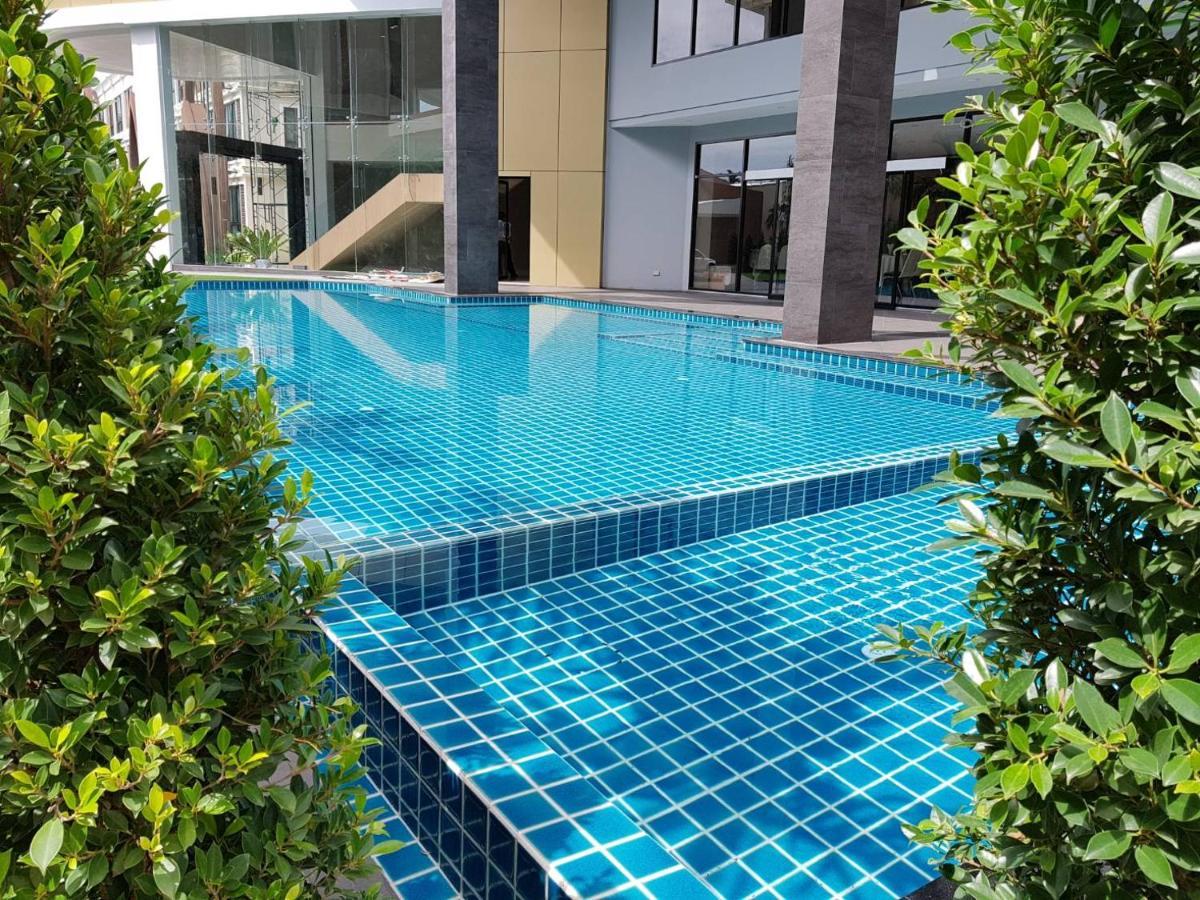 Srilamduan Hotel Sisaket Exteriör bild